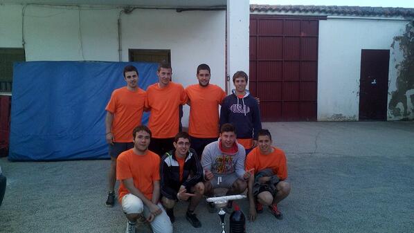 CasaAntonSL's tweet photo. Enhorabuena a @Tauroemocion por hacer un año mas ilusiones a los de fuera de Teruel. Tenemos el MVP #GranPrixTeruel http://t.co/5PKIcmDTKp