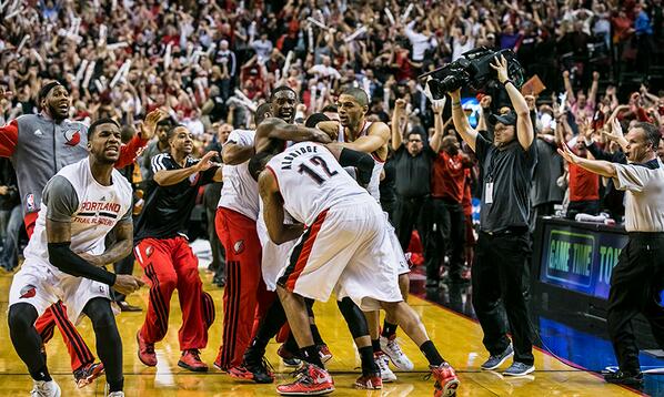 blazermb's tweet image. “@trailblazers: Relive EVERY magical moment from last night’s thriller! #RipCity 

WATCH || bit.ly/1odwwJW http://t.co/xLq5swv5OI”!!
