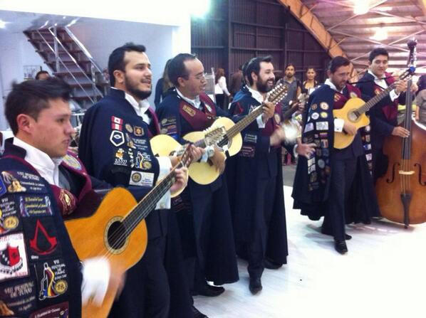 unisabana's tweet image. Música en #Filbo2014 con la @TunaSabana vía @luisanrro