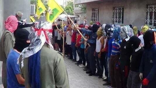 BofSunum_'s tweet photo. CİZRE'de Değişen Bişey Yok Mahalle Araları Bile Bölücü Örgüt Kampı Gibi.... http://t.co/IQRlmNqkHz