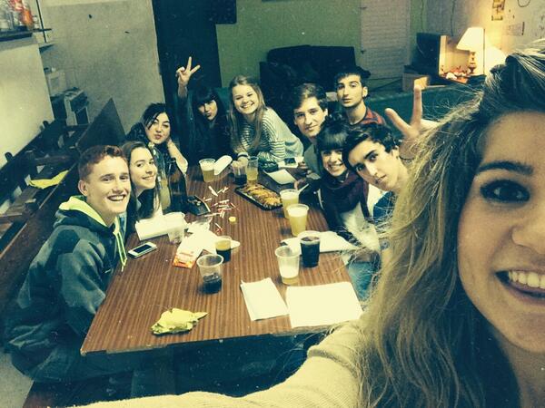 m_agirre's tweet photo. Txorionak hermosito!🎉🍻🎂 http://t.co/iNcJ8nOOt3