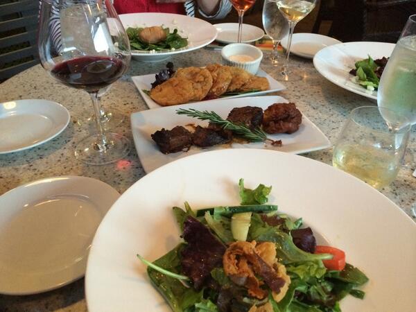 JamesSmithSC's tweet photo. @Table118 @ArtfieldsSC @Lake_City_SC w/ @kirklandtsmith @carolineq @ShaniRGilchrist #Artfields2014 http://t.co/GN2RbfkMOi