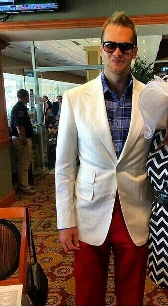 NFLRT's tweet image. RT if you would punch Tom Brady in the face. 

#KentuckyDerby
