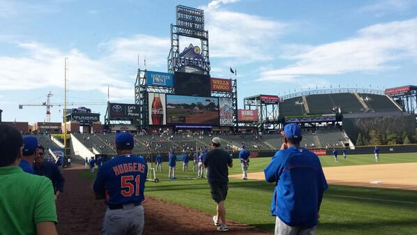 MattEhalt's tweet image. Here is the entire Mets team watching the derby. Shot recommended by @Wheelerpro45.