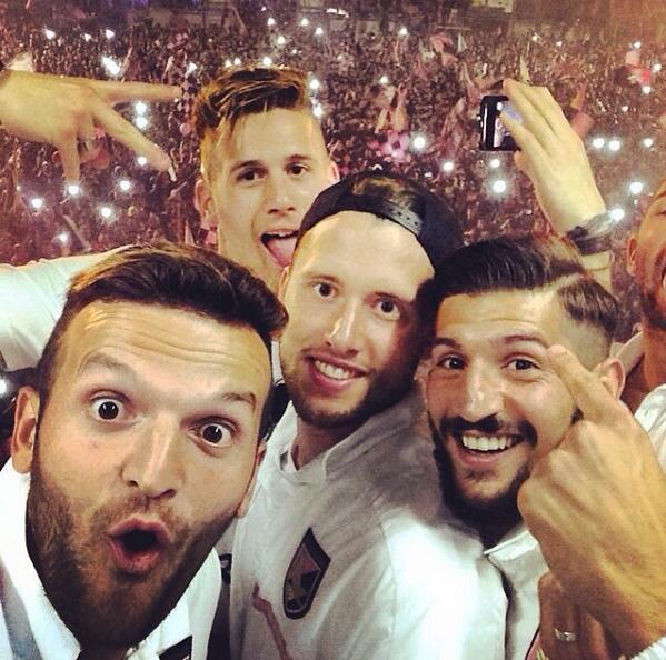 #Palermo selfie with Rosanero fans in the background. Look how many!