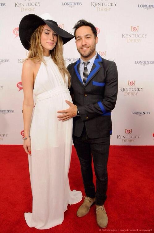 FallOutBoySG's tweet image. hey guys ;)