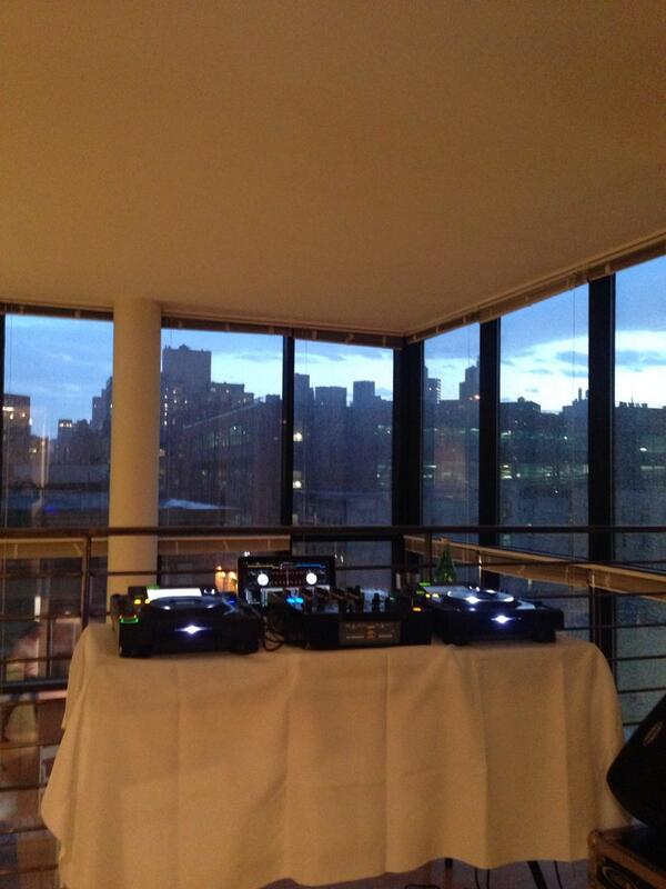 ZiverOfficial's tweet photo. Ready for PrivateParty in Harlem Tonight http://t.co/PhiUrBVQPd