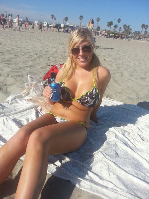 I love being a SoCal girl! #SanDiegobornandraised http://t.co/Q7cdFEWPbj<a href="/tag/sandiegobornandraised"class="tags">#SanDiegobornandraised</a>