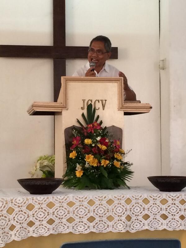 Worshipping with our Filipino family (@ Jesus Christ's Church In The Valley) 4sq.com/1kHoJmF