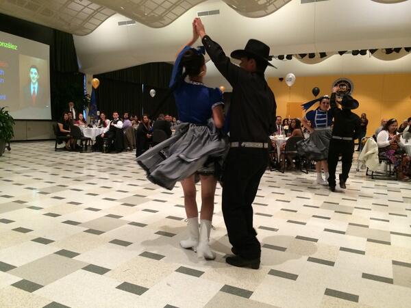 UWMLAC's tweet photo. Traditional Mexican Entertainment at  tonight's UWM Latino Graduation Banquet! http://t.co/7t4zxxJAyb