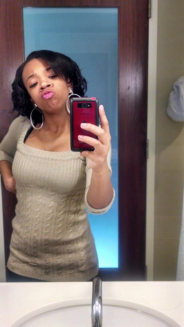 Pretty_Lovee__'s tweet image. Things can go crazy, but imma still be silly 😍😘😘😍😋🙌🙌😋