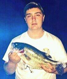 bassassassin99's tweet image. Nice 4 pounder