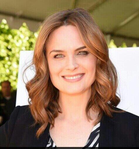 emilydeschaneldratemperancebrennan