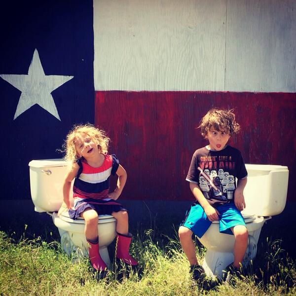 Max Armstrong (@maxarmstrong1) on Twitter photo "Sitting" around with my sis <a href="/Cincoarmstrong/">Olivia Armstrong</a> in #ATX "Sitting" around with my sis <a href="/Cincoarmstrong/">Olivia Armstrong</a> in #ATX