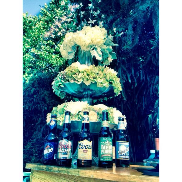 Squeeze_OnSite's tweet photo. Custom beers for Alyssa &amp; Smokey's wedding at Magnolia Carriage House today! http://t.co/IPzJ8XPH3i