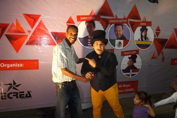 jacobofeliz02's tweet photo. @magogody  excelente , me gusto tu acto en el  Festival Internacional de Magia @magiard http://t.co/XJnrdwc98b