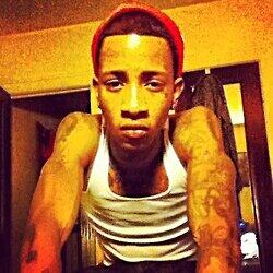 _rockboyz_'s tweet photo. @can_tae sexy ass followed me today thanks for da follow bul http://t.co/owLzTvbboA
