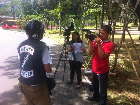 Daggers represent <a href="/rabenxtumpatudu/">rabenxtumpatudu</a> for initv.net