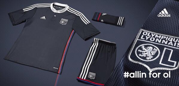 adidasFR tweet picture