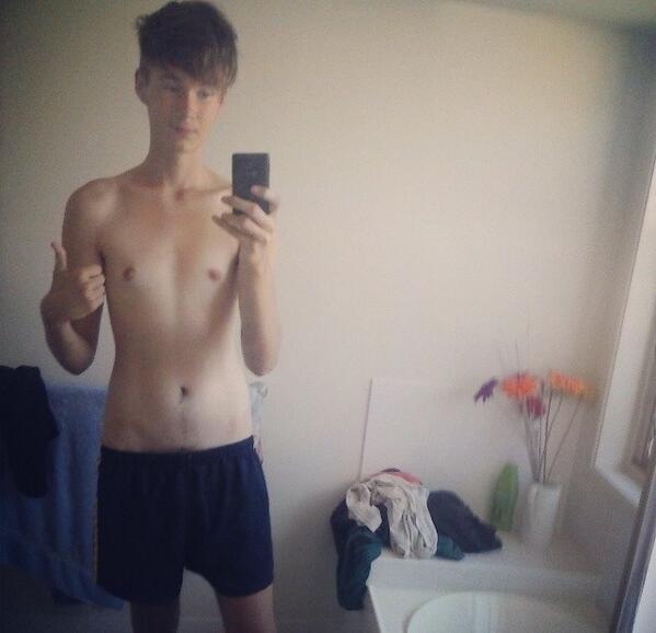 “@MysteriousWebb: <a href="/SilenceWhisperx/"></a> shiRTLESS”Ayy c;
