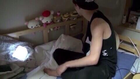 Pico ルームメイトでのチャニョルのベッド どんだけリラックマ好きなんだwww さぁ これから ワンサカあなたの元にリラックマが送られてくるわよ Cr Logo Http T Co Rkok5ots4m