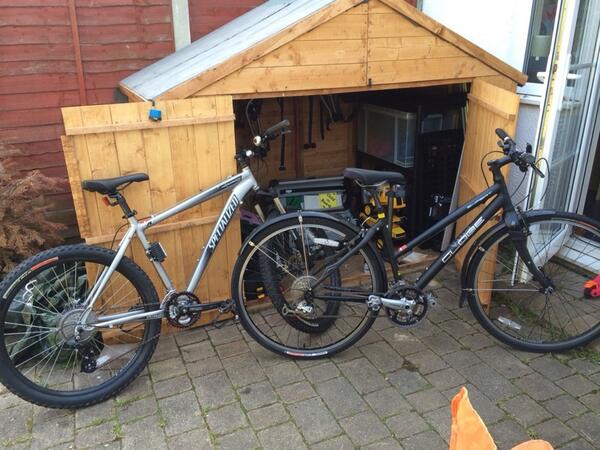 bendavison's tweet image. The sun is out and so are the bikes! #longweekend #timeforaride