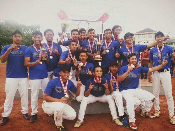 Tah min <a href="/InfoUPI/">Informasi Kampus UPI</a> barudak <a href="/ukmSOFTBALL_upi/">ukmSOFTBALL_upi</a> juara bawa Nama Upi moal di share dei? Keterlaluan