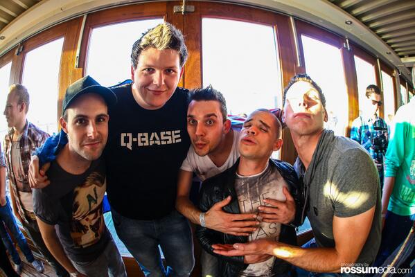 rossumedia's tweet image. Sorry guys, the world needs this! @Delete_DJ @DJOUTBREAKMUSIC @audiofreqdj