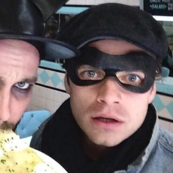 TeamSebStan's tweet image. Bom dia!