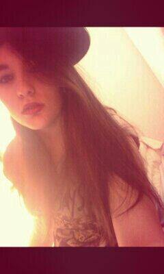 JaimeXDD's tweet photo. Guapa te vas a poner bien te apoyamos!! Si es verdad lo que dicen, te apoyaremos siempre preciosa @AleMusicOficial http://t.co/mcgF2JzLrU