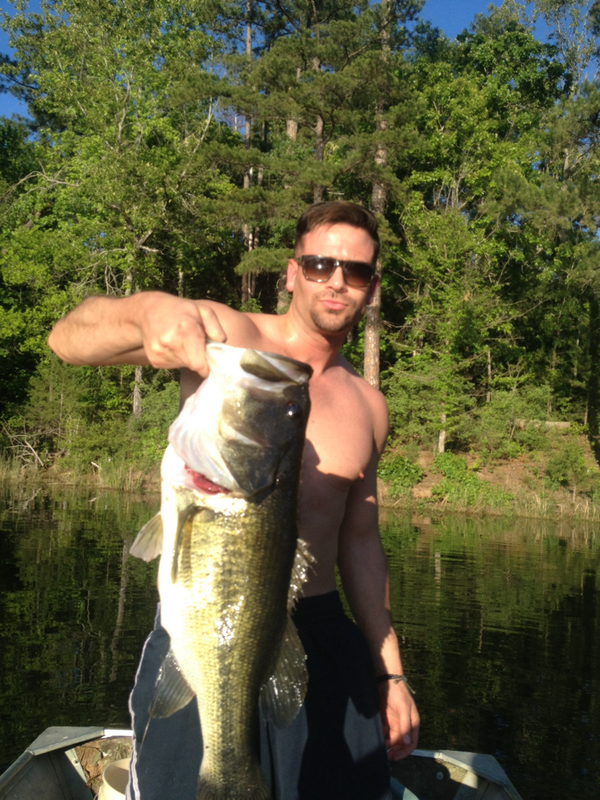 MarkSalling's tweet photo. Nothing like a 9 lb bass to top off the weekend. 2nd biggest I've ever caught http://t.co/ZJSEVsGhUZ