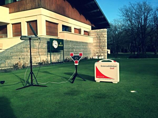 Swinglabo's tweet photo. Améliorez votre technique de putt grace à nos outils. http://t.co/7e03egJujO