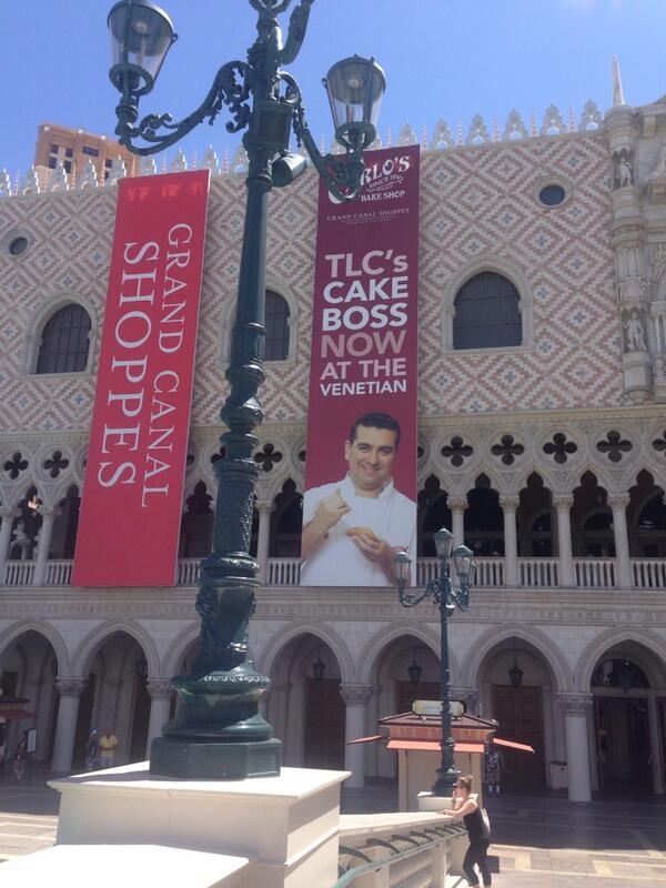 Miss_Delahoyde's tweet photo. Need to go and find @CarlosBakery in the @VenetianVegas get me some #cake 🍰🍩 #aimoftheday http://t.co/G5GgYKwlU9