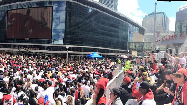 CP24's tweet photo. Maple Leaf Square at capacity as fans jam the space to support Raptors, ACC says. http://t.co/xmpCQ4G1nJ
