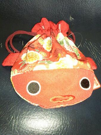 Jjchizuko 金魚のきんちゃく袋 もらっちゃった ずーっと欲しかった ダイソー どこにあるかワカンナくて かわえ 0 0 Http T Co H6n7vzskze Twitter