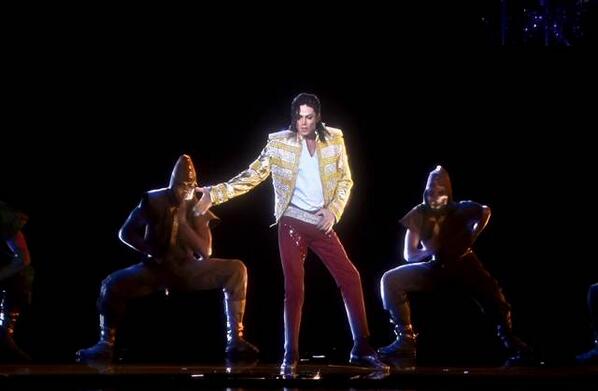 TODAYshow's tweet image. Michael Jackson hologram wows at Billboard Music Awards on.today.com/1ncVPuM