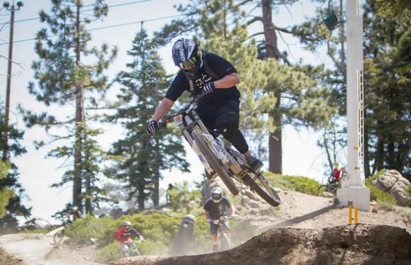 ItsToombs's tweet photo. Such a great time in Big Bear. Thanks to @Snow_Summit for building a great park http://t.co/0FN1Gnr0oV