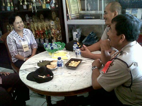 Wakasat Binmas AKP SUDIK R+Kanit Bintibmas Pemantauan Ujian Sekolah brjln dngn tertib @restadepok <a href="/disdikdepok/">disdikdepok</a>