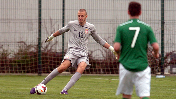 SpawnTizzle's tweet photo. He's 17? "@RedMancunian: [Transfer] Manchester United sign Goalkeeper Vanja Milinković Savić from FK Vojvodina #MUFC http://t.co/m33JoeBiIQ"