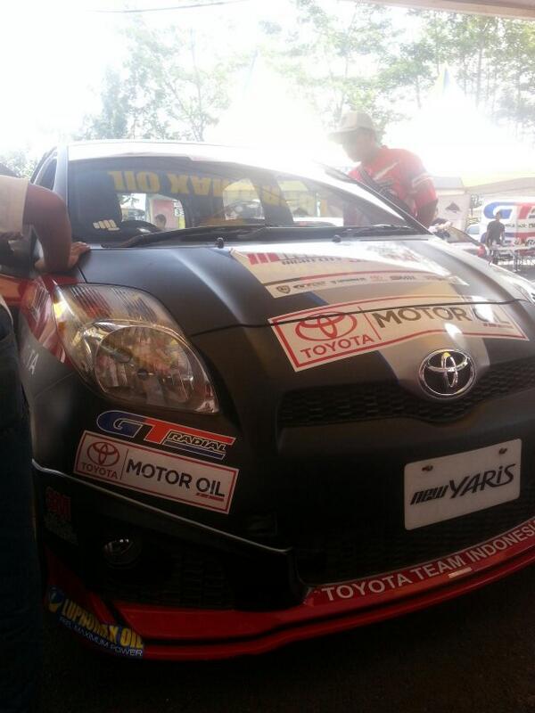 GTRadial_Indo's tweet photo. Ini dia mobilnya tim jagoan @ToyotaTTI yang dipakai untuk balap hari ini.. http://t.co/U2T0LQvXBH