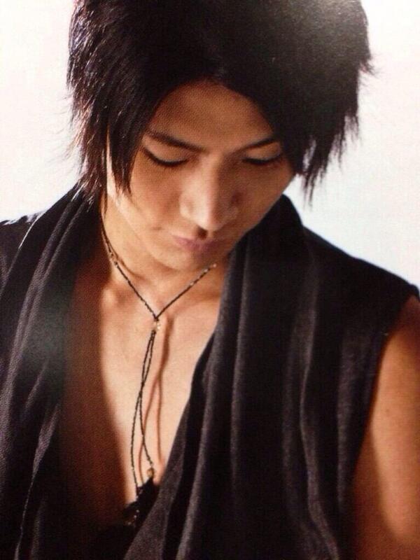 Wata__Ruxxx's tweet photo. ☩☩☩

.

美しい 恋 を キミと一緒に 。

  DM / 星

.

とでも言うと思った ？

御前等廼事 、 
美味しく料理して喰って遣るよ 。

 遊び人 / リバ / 大切不要

 独占 / 束縛 / 監禁 / 暴力 http://t.co/3zSthFhTC7