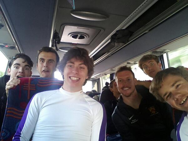 NewCollegeBC's tweet image. M1 and M2 on their way to putney town. @matthewcpinsent is making an appearance an umpire and the sun is out #GDBM