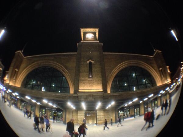 “<a href="/geniusjones/">GJ</a>: Kings Cross Station facade beautifully revealed."
Nice image #Lightingdesign #architecture