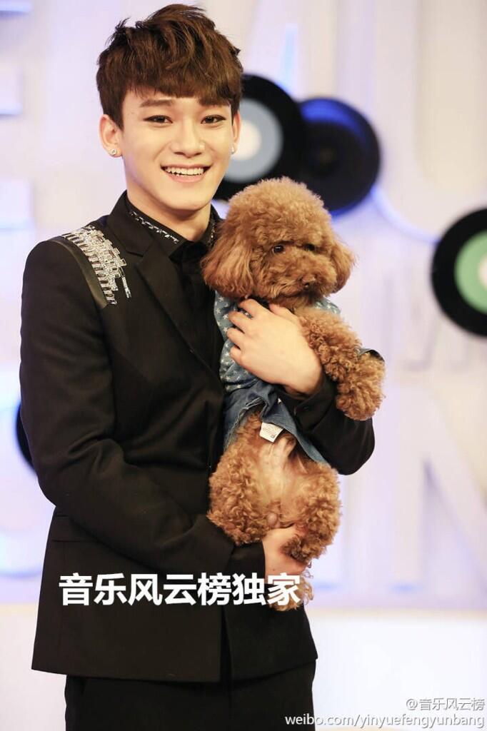 Bn1AgyaIAAAGjnp.jpg:large