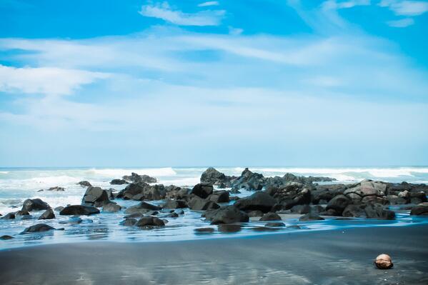 Pesona Pantai Jayanti Cidaun Cianjur Selatan Yang Mempesona