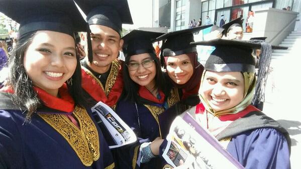 MC222AB's tweet photo. @Asyh_Othman @noghaaaaa @syamilazhari @DiidaBahrie #sheera http://t.co/5csSF6QLnH