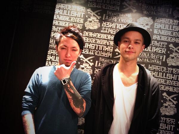 Darkplot 1996 Auf Twitter Mahさん Sim Masatoさん Coldrain のお二人がご来店 ありがとうございます Http T Co Etq1vtj3px