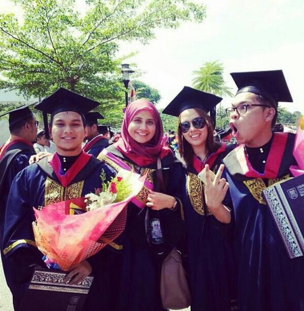 MC222AB's tweet photo. @azruln @chutiffa @FaraNazri @amirulghani http://t.co/QLauRfZejL