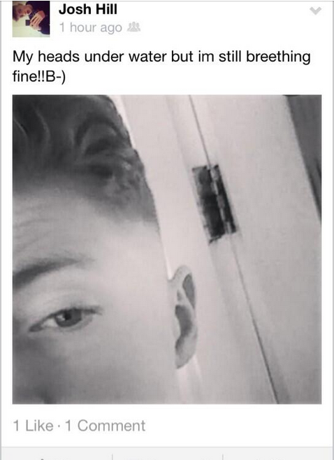 cuntsMANCHESTER's tweet photo. doesn't look like he's under water to me http://t.co/70rK1z0gYa