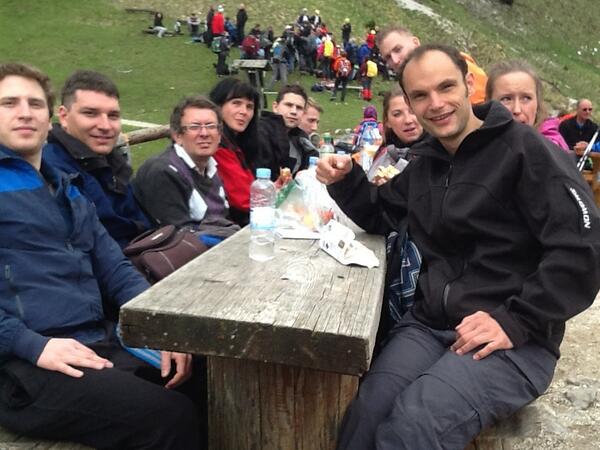 Na vrhu #sds4eu Golice. Sedaj pa v dolino na Miss Narcis #slovenijavsrcu Potem pa še vinska vigred v Metliki...